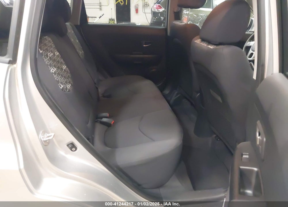 2011 KIA SOUL VIN: KNDJT2A20B7704460