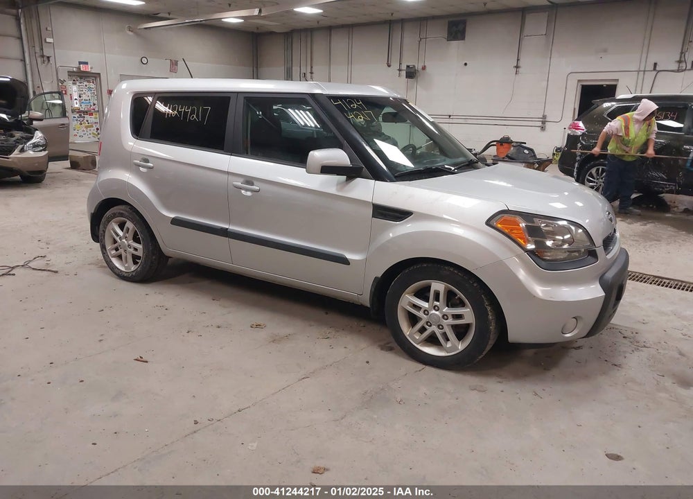 2011 KIA SOUL VIN: KNDJT2A20B7704460