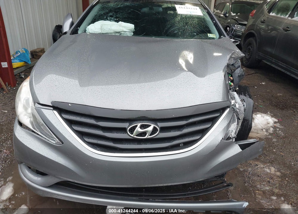 2014 HYUNDAI SONATA SE VIN: 5NPEC4ACXEH825499