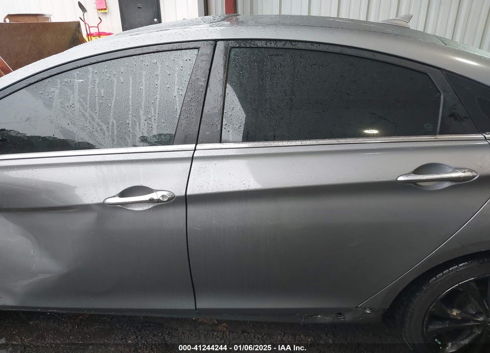 2014 HYUNDAI SONATA SE VIN: 5NPEC4ACXEH825499