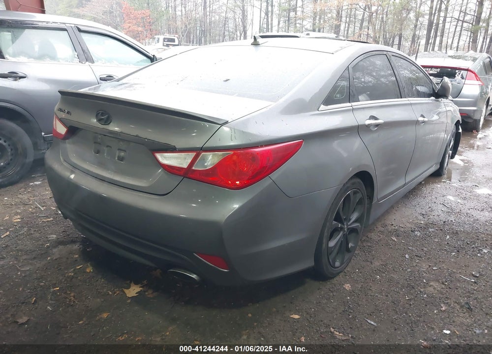 2014 HYUNDAI SONATA SE VIN: 5NPEC4ACXEH825499