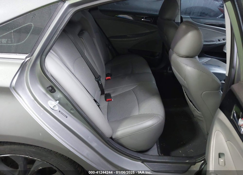 2014 HYUNDAI SONATA SE VIN: 5NPEC4ACXEH825499