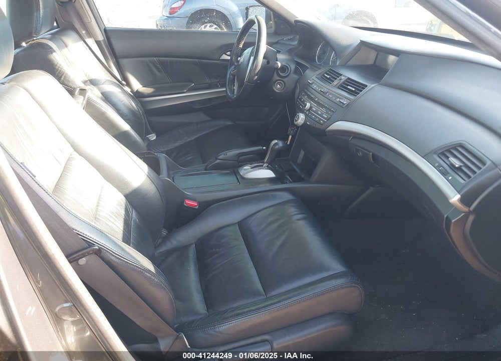 2008 HONDA ACCORD 2.4 EX-L VIN: 1HGCP268X8A018997