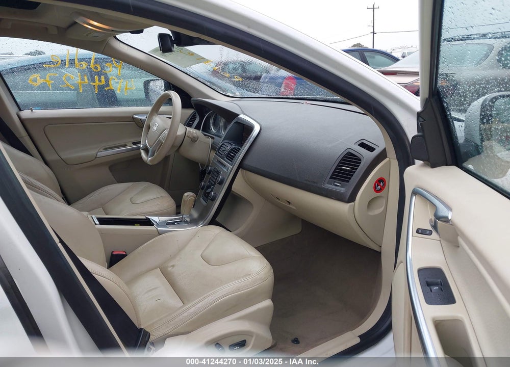 2012 VOLVO XC60 T6/T6 PLATINUM/T6 PREMIER PLUS/T6 R-DESIGN/T6 R-DESIGN PLATINUM/T6 R-DESIGN PREMIER PLUS VIN: YV4902DZ5C2310825