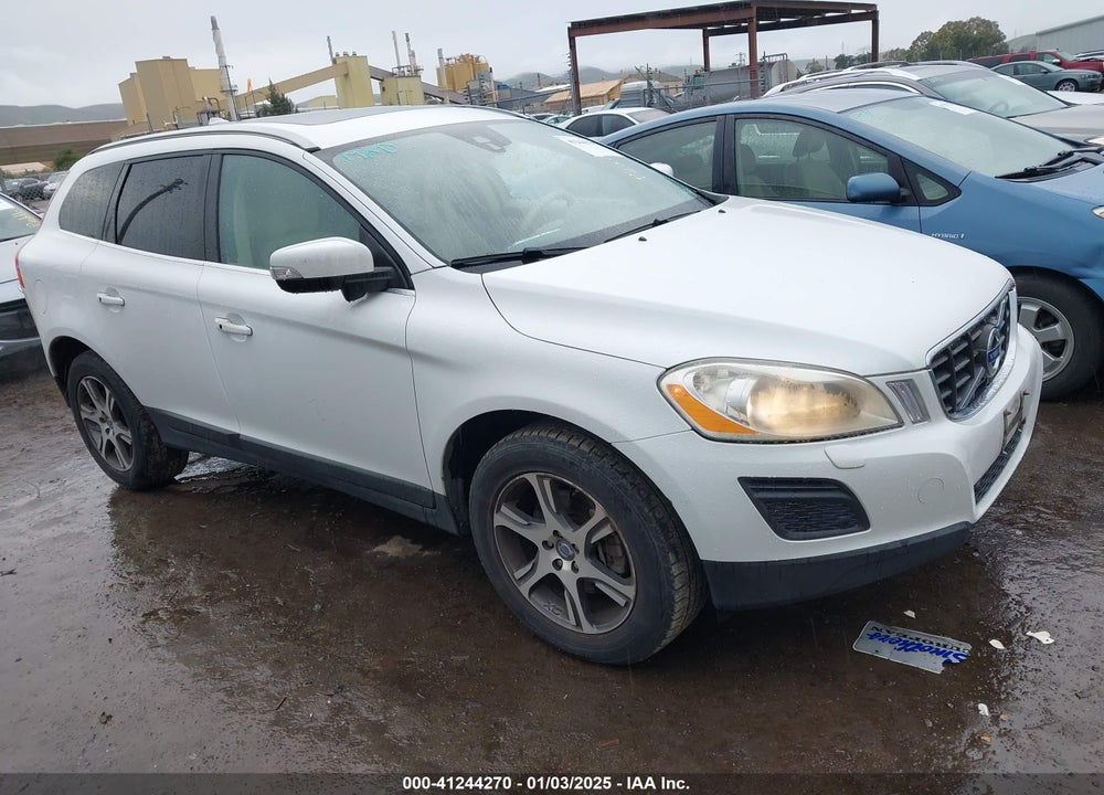 2012 VOLVO XC60 T6/T6 PLATINUM/T6 PREMIER PLUS/T6 R-DESIGN/T6 R-DESIGN PLATINUM/T6 R-DESIGN PREMIER PLUS VIN: YV4902DZ5C2310825