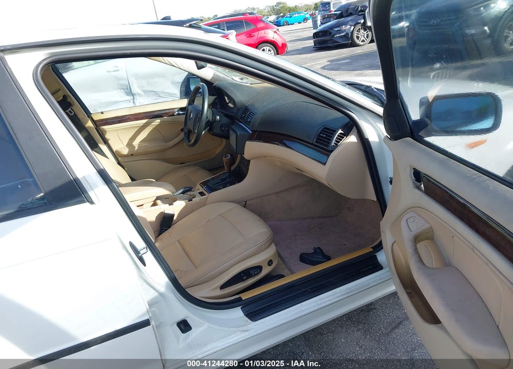 2005 BMW 325I VIN: WBAET37425NJ89474