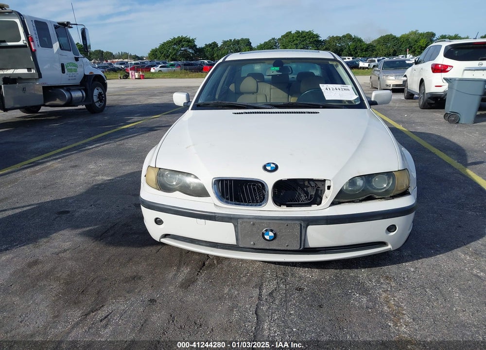 2005 BMW 325I VIN: WBAET37425NJ89474