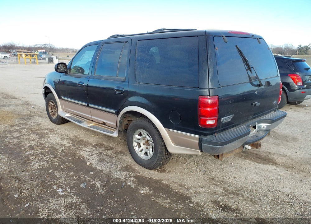 2000 FORD EXPEDITION XLT VIN: 1FMPU16L9YLA65218