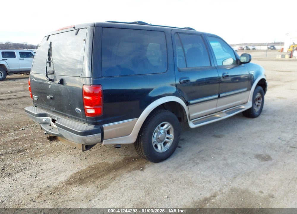 2000 FORD EXPEDITION XLT VIN: 1FMPU16L9YLA65218