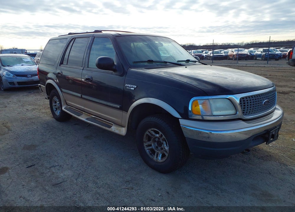 2000 FORD EXPEDITION XLT VIN: 1FMPU16L9YLA65218