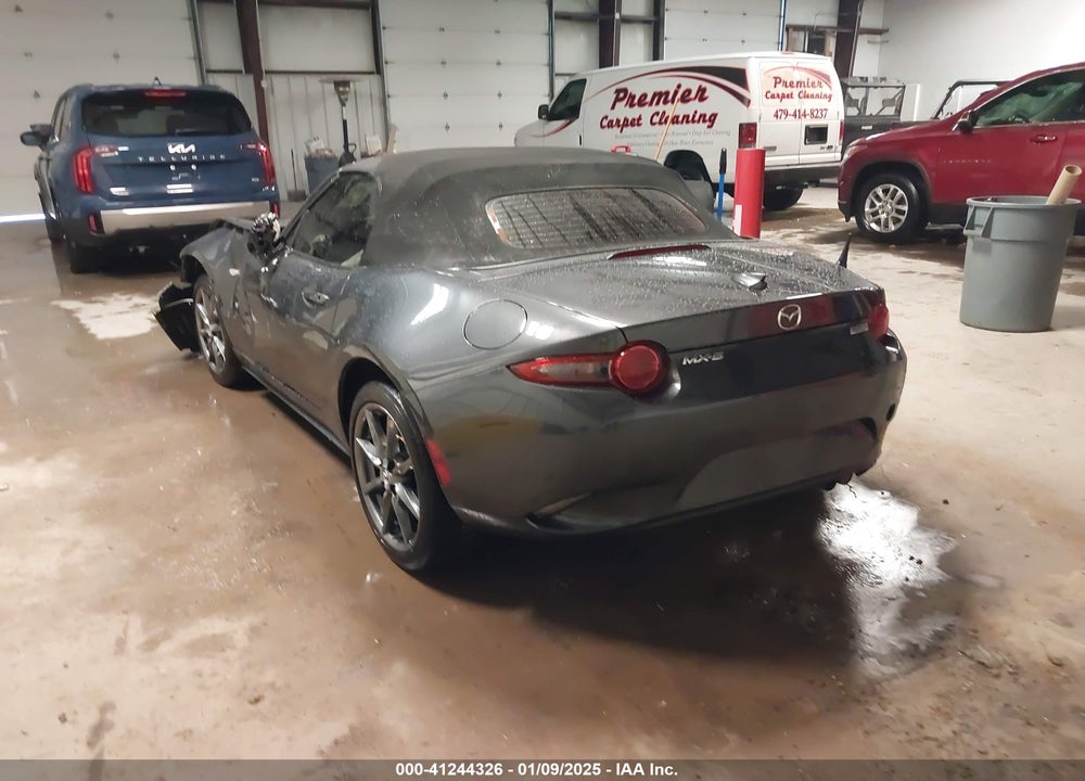 2017 MAZDA MX-5 MIATA GRAND TOURING VIN: JM1NDAD75H0124140