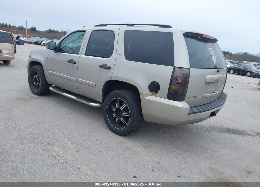 2008 CHEVROLET TAHOE LS VIN: 1GNFK13068R135925