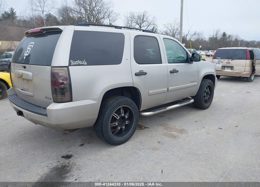 2008 CHEVROLET TAHOE LS VIN: 1GNFK13068R135925