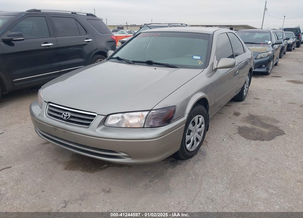 2000 TOYOTA CAMRY LE VIN: JT2BG22KXY0493124