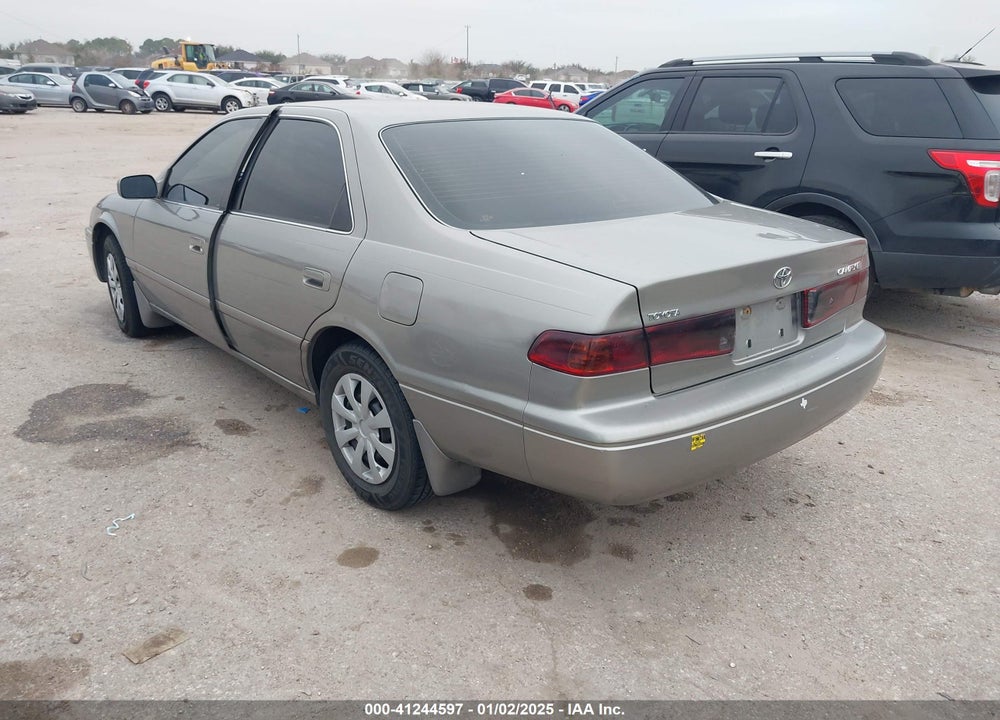 2000 TOYOTA CAMRY LE VIN: JT2BG22KXY0493124