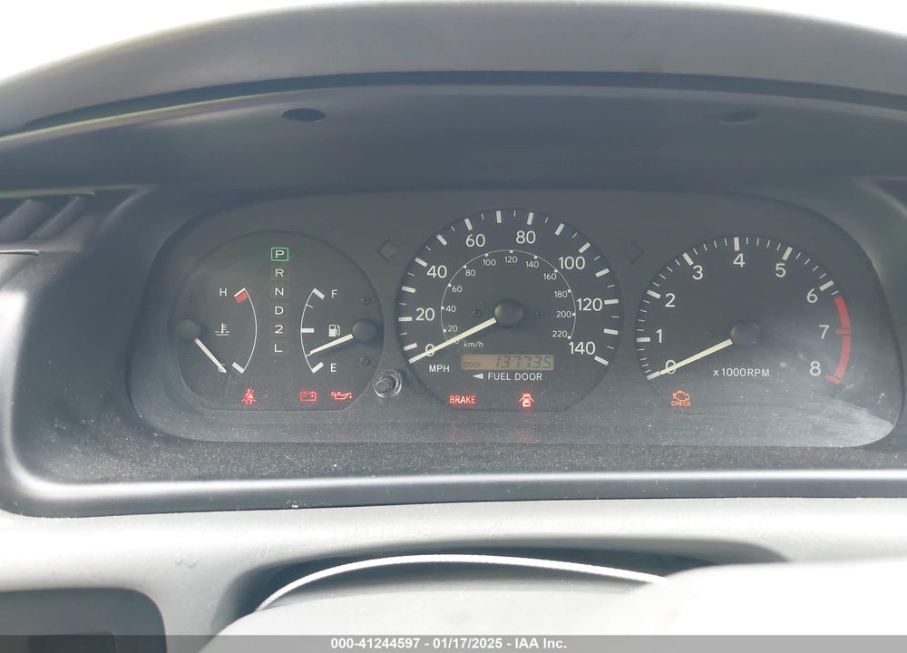 2000 TOYOTA CAMRY LE VIN: JT2BG22KXY0493124