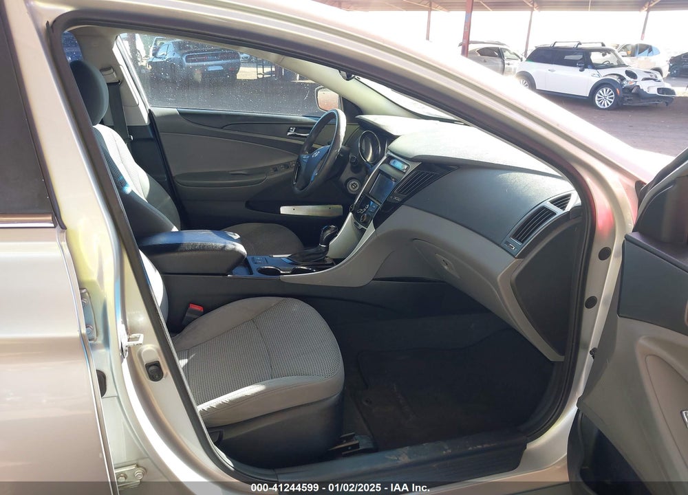 2013 HYUNDAI SONATA GLS VIN: 5NPEB4AC3DH550950