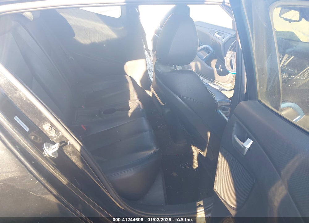 2013 HYUNDAI VELOSTER VIN: KMHTC6AE5DU142808