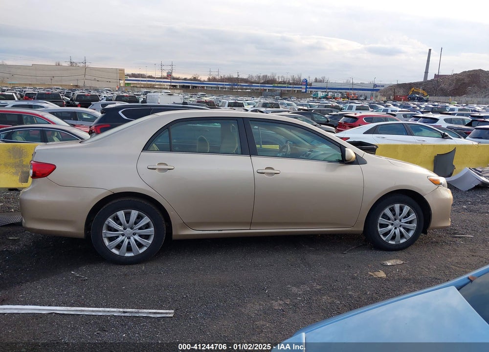 2013 TOYOTA COROLLA LE VIN: 2T1BU4EE7DC987961