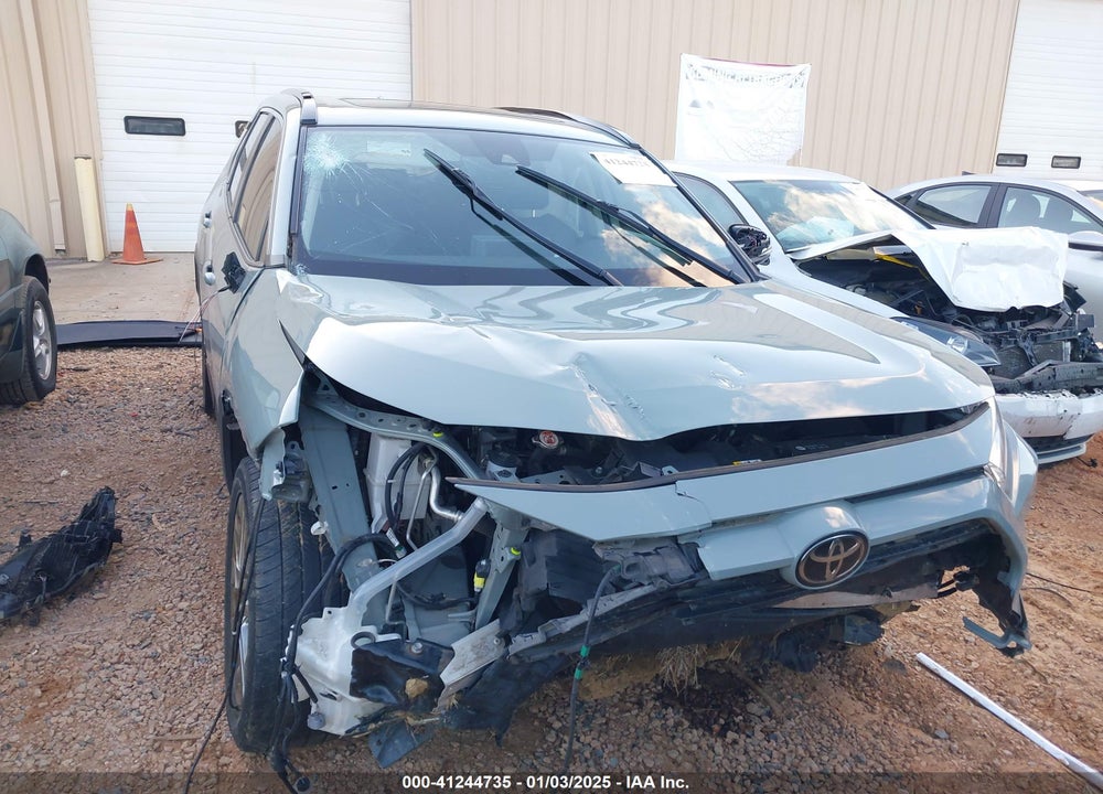 2019 TOYOTA RAV4 XLE PREMIUM VIN: JTMC1RFV9KD040574