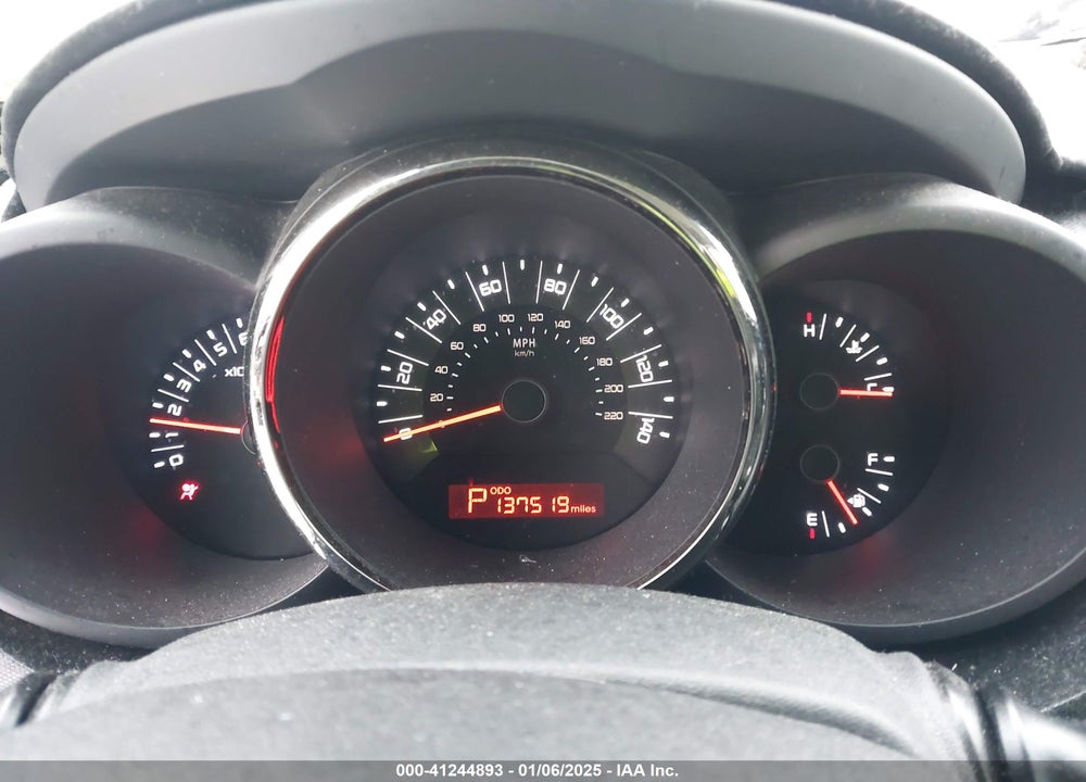 2011 KIA SOUL VIN: KNDJT2A25B7198351