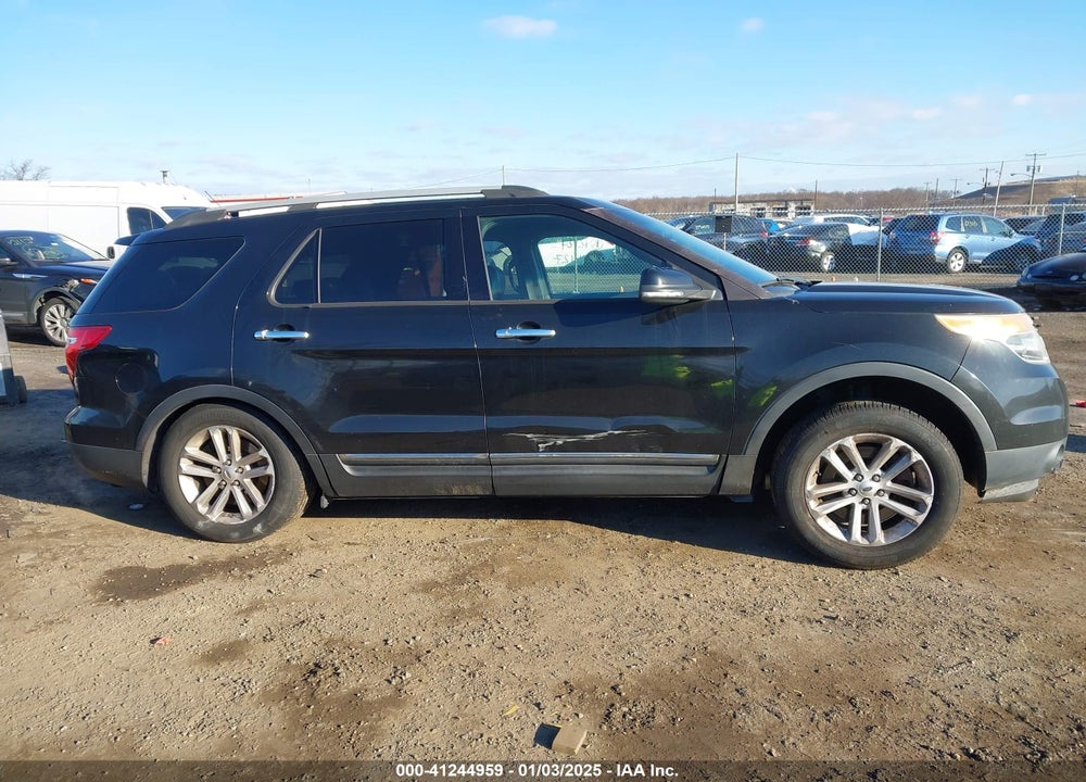 2014 FORD EXPLORER XLT VIN: 1FM5K8D84EGA57519