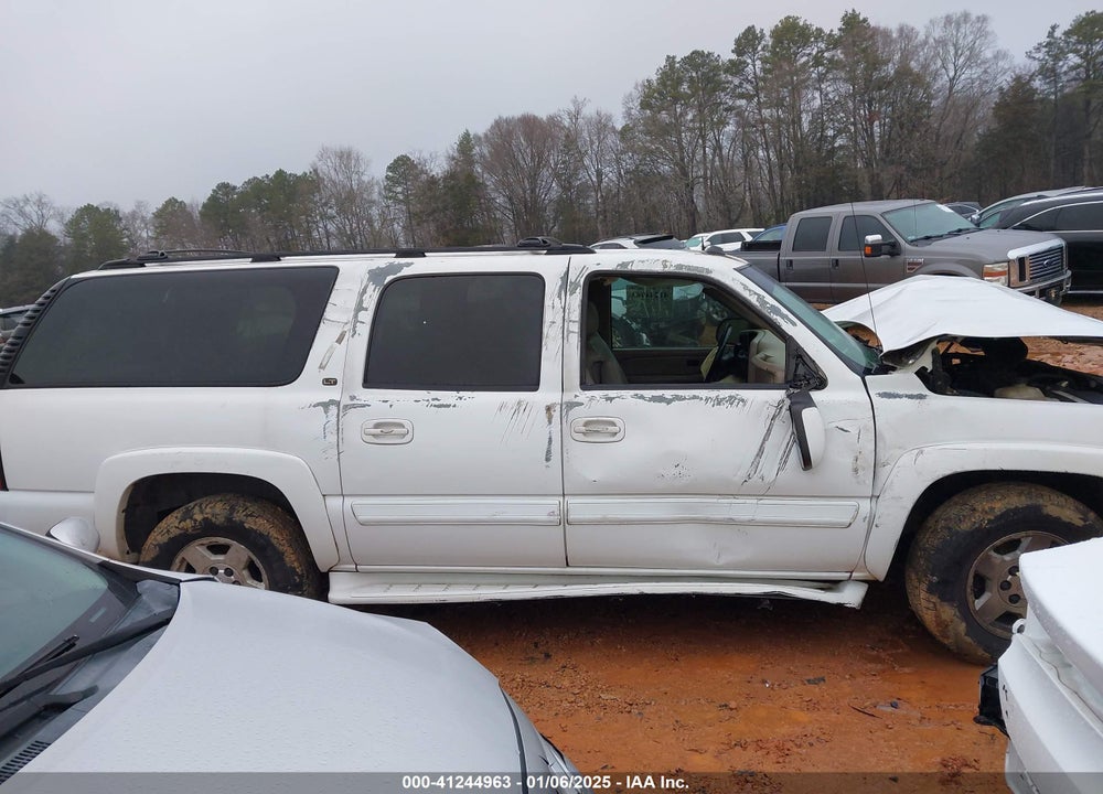 2004 CHEVROLET SUBURBAN 1500 LT VIN: 1GNEC16Z54J207144