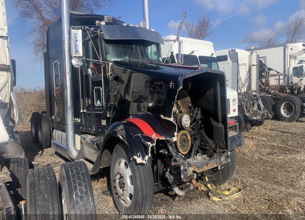 2005 KENWORTH CONSTRUCTION W900 VIN: 1XKWD49X25R076395