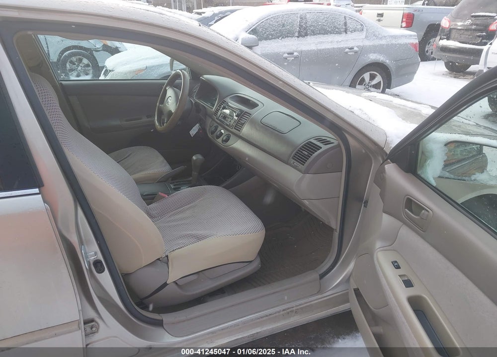 2002 TOYOTA CAMRY LE VIN: 4T1BE32K92U598509