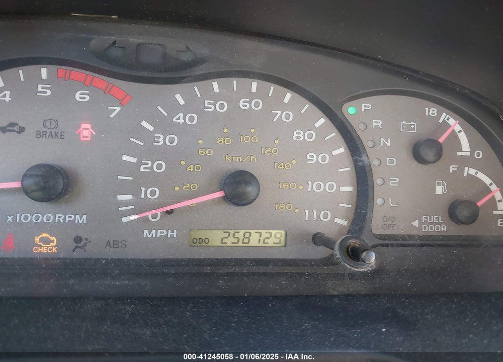 2002 TOYOTA SEQUOIA SR5 VIN: 5TDZT34A52S126650