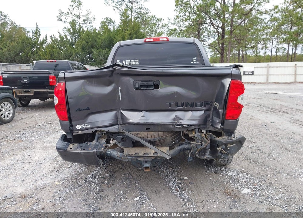 2016 TOYOTA TUNDRA PLATINUM 5.7L V8 VIN: 5TFAW5F11GX538983