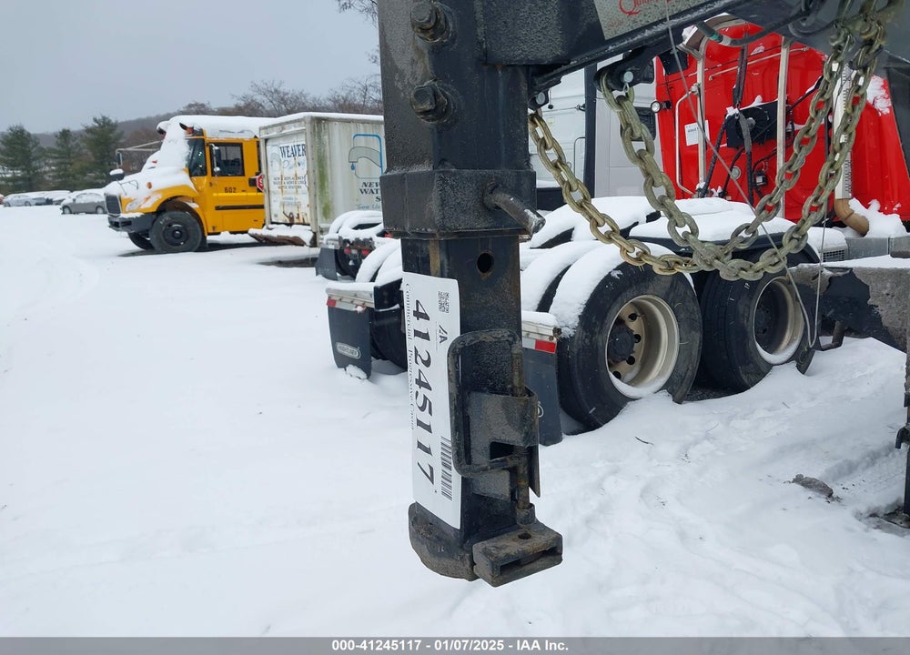 2024 QUALITY 30' GOOSENECK FLATBED VIN: 7RA2H302XRS001805
