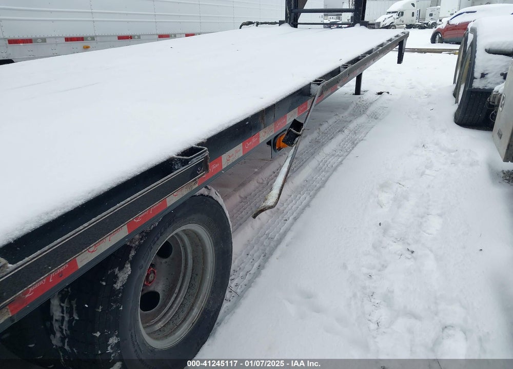 2024 QUALITY 30' GOOSENECK FLATBED VIN: 7RA2H302XRS001805