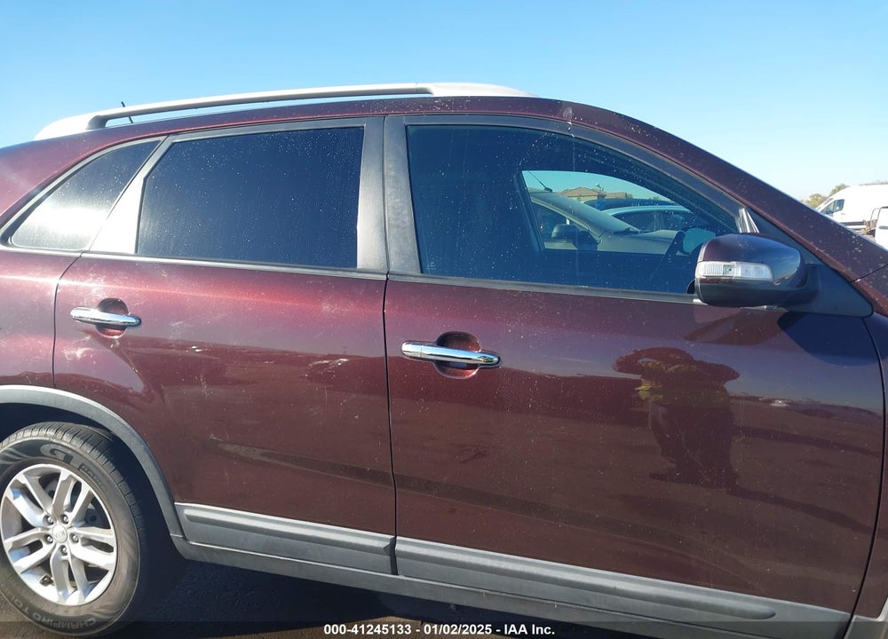 2015 KIA SORENTO LX VIN: 5XYKT4A62FG622340