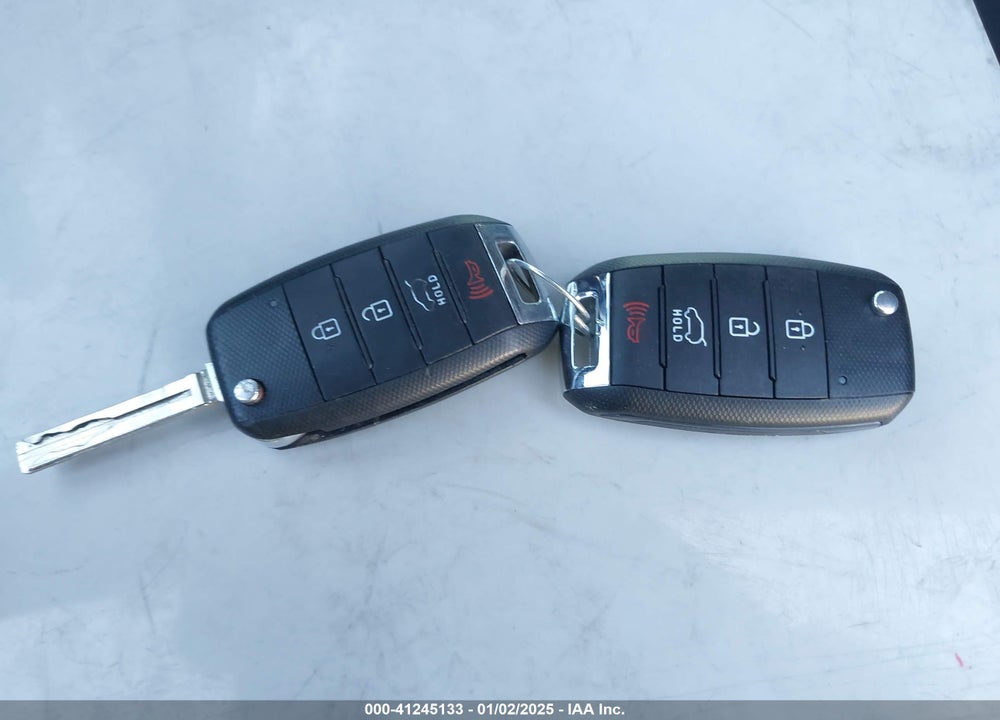 2015 KIA SORENTO LX VIN: 5XYKT4A62FG622340