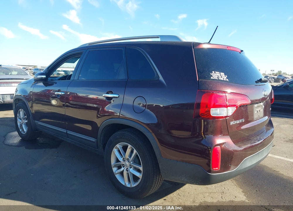 2015 KIA SORENTO LX VIN: 5XYKT4A62FG622340