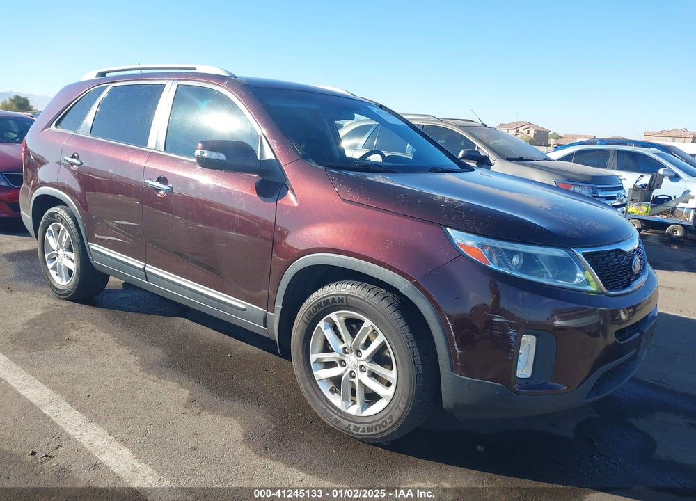 2015 KIA SORENTO LX VIN: 5XYKT4A62FG622340