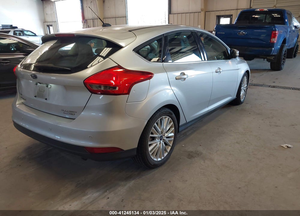2016 FORD FOCUS VIN: 1FADP3N25GL232648
