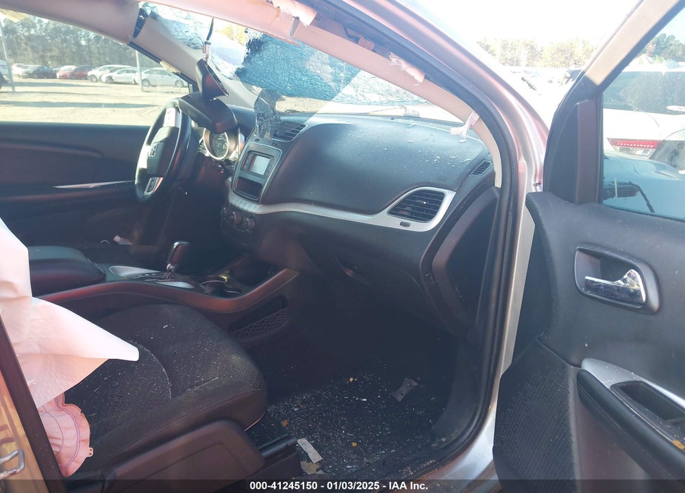 2019 DODGE JOURNEY SE VIN: 3C4PDCBB7KT747216