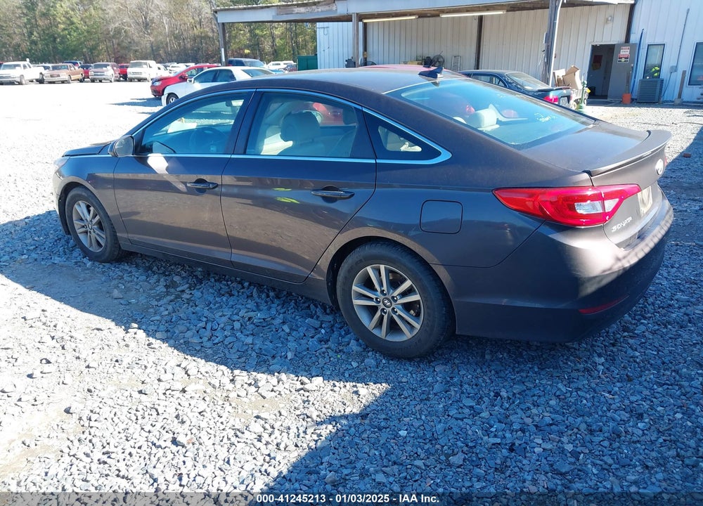 2015 HYUNDAI SONATA VIN: 5NPE24AF4FH102634