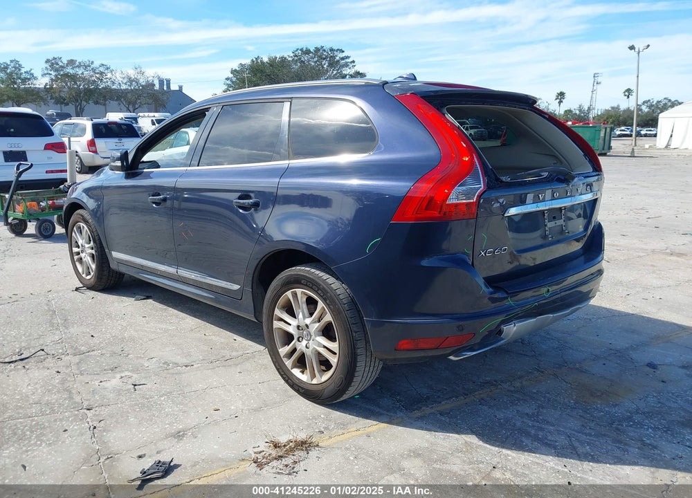 2015 VOLVO XC60 T5 PREMIER VIN: YV440MDK9F2727118