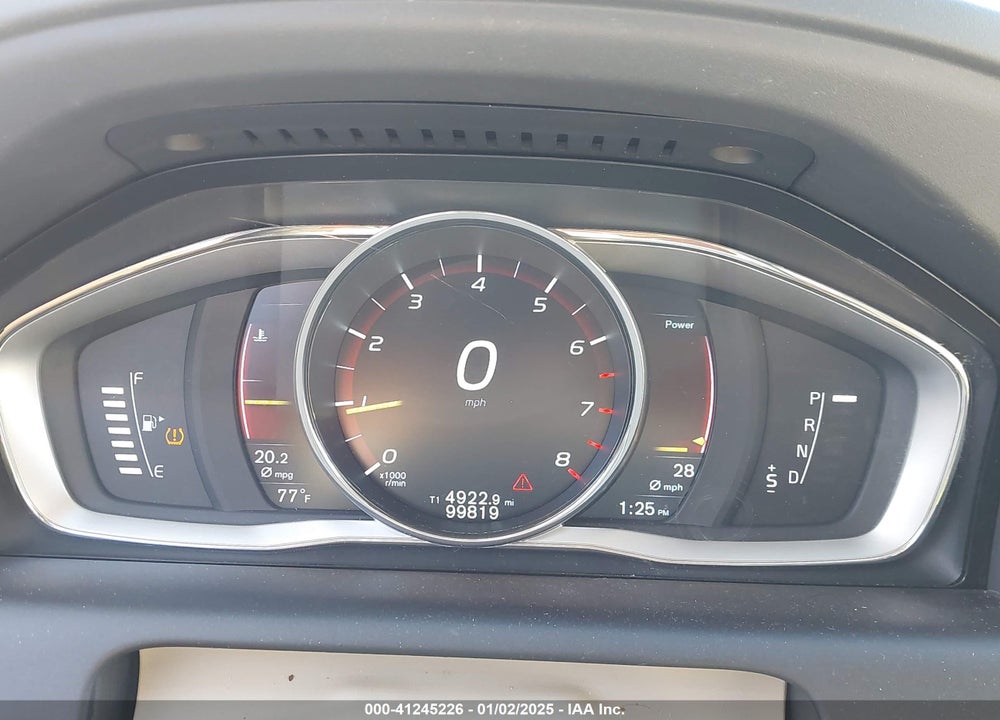 2015 VOLVO XC60 T5 PREMIER VIN: YV440MDK9F2727118