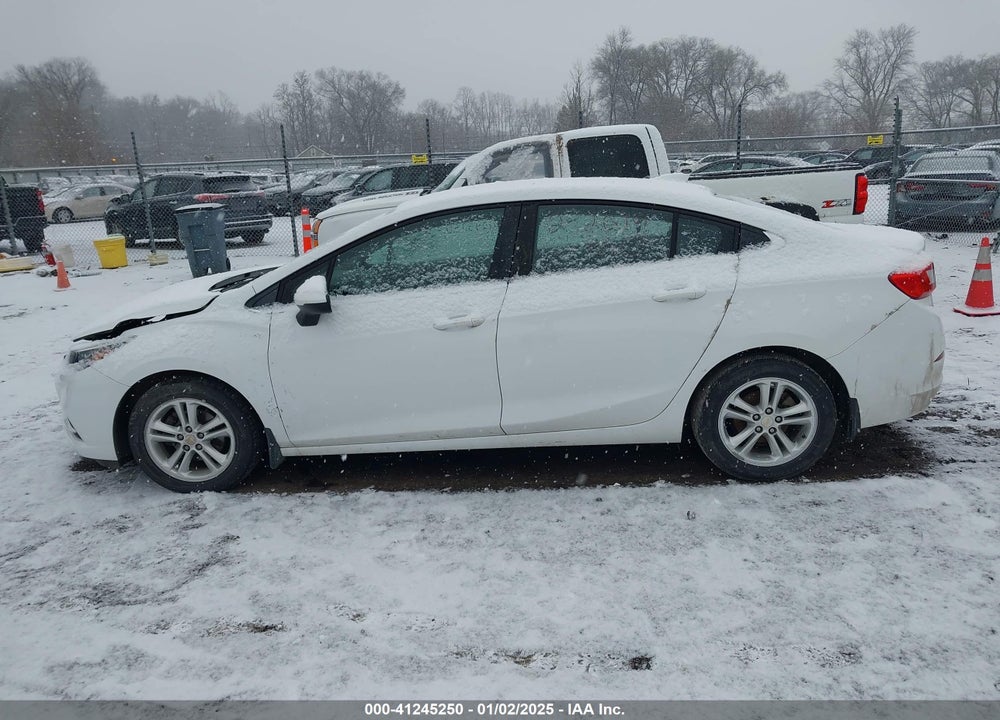 2018 CHEVROLET CRUZE VIN: 1G1BE5SM3J7149415