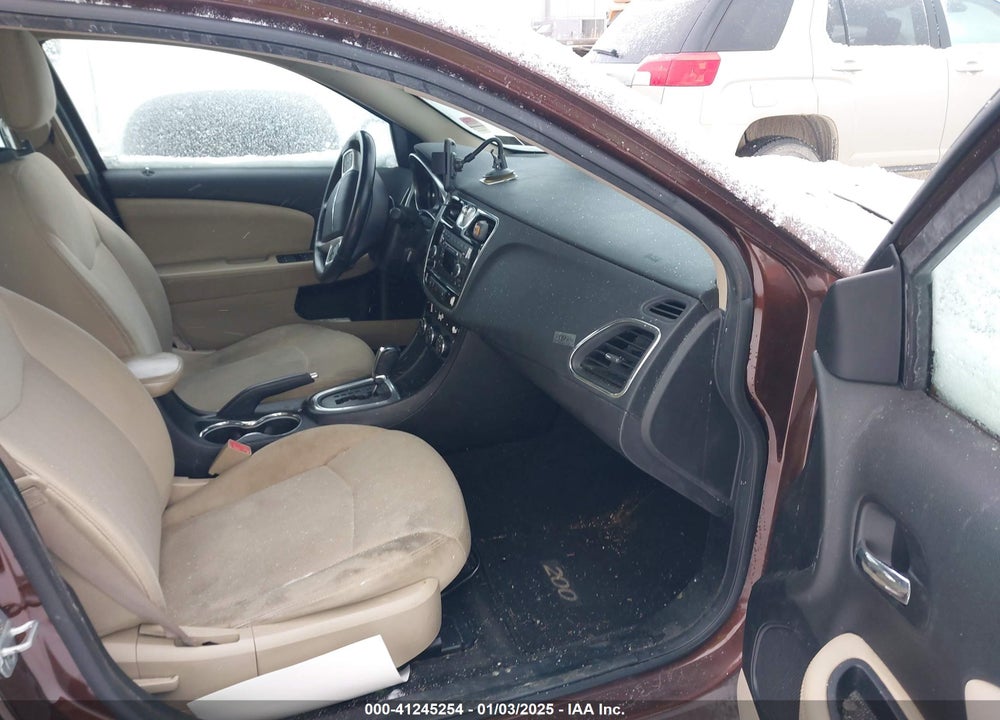 2012 CHRYSLER 200 TOURING VIN: 1C3CCBBB8CN331273