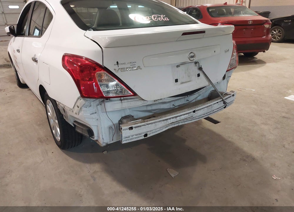 2018 NISSAN VERSA VIN: 3N1CN7AP2JL868043