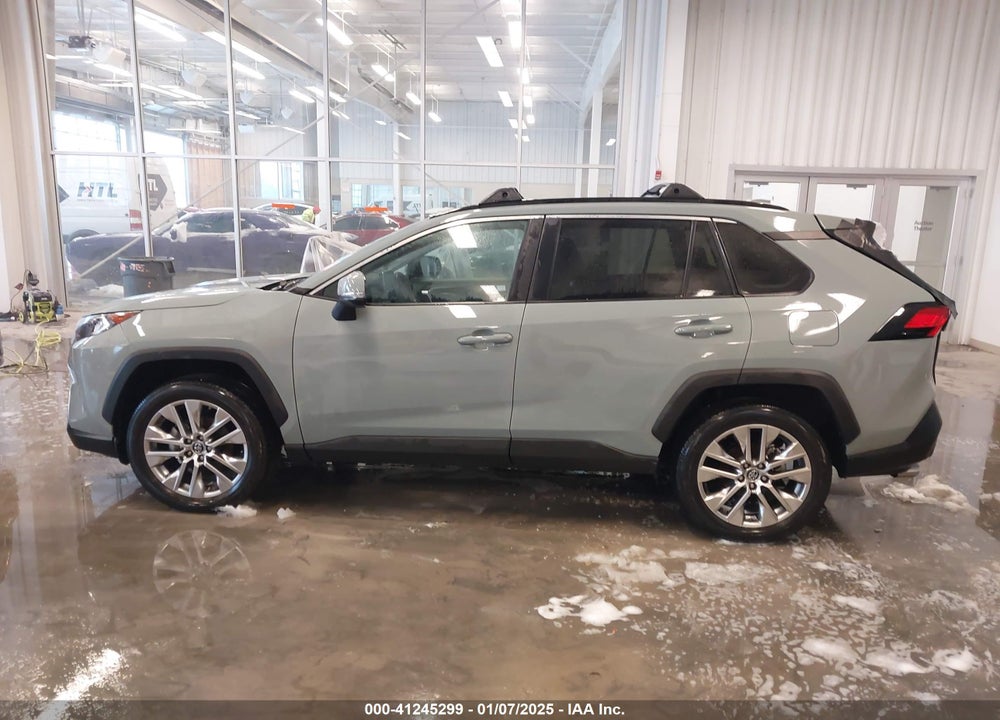 2019 TOYOTA RAV4 XLE PREMIUM VIN: 2T3A1RFV4KW044767