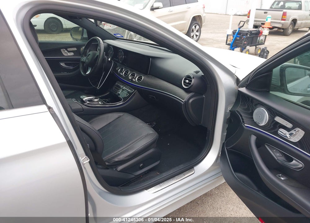 2017 MERCEDES-BENZ E 300 VIN: WDDZF4JB3HA105902