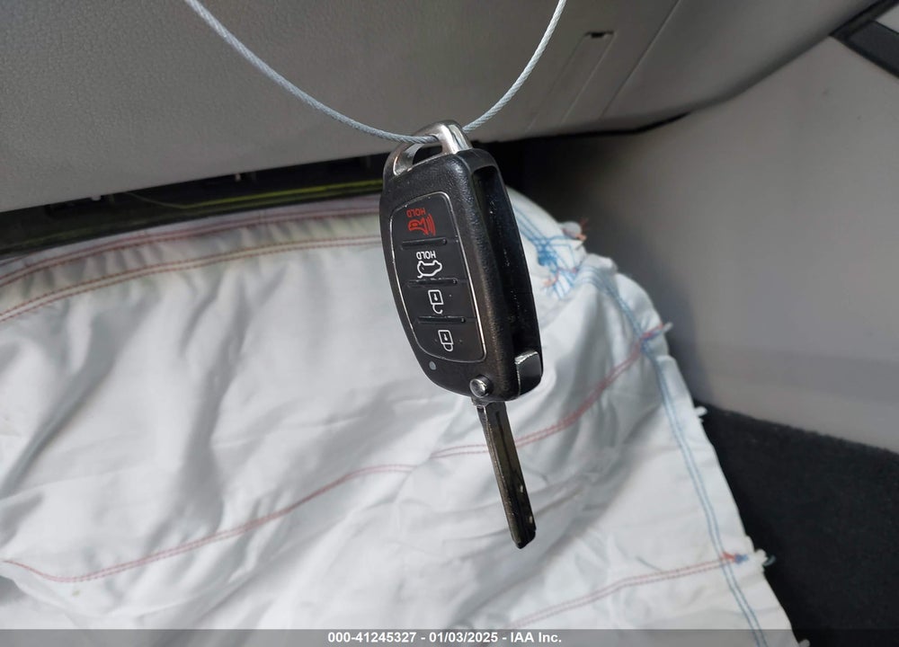 2015 HYUNDAI SONATA VIN: 5NPE24AF3FH123328