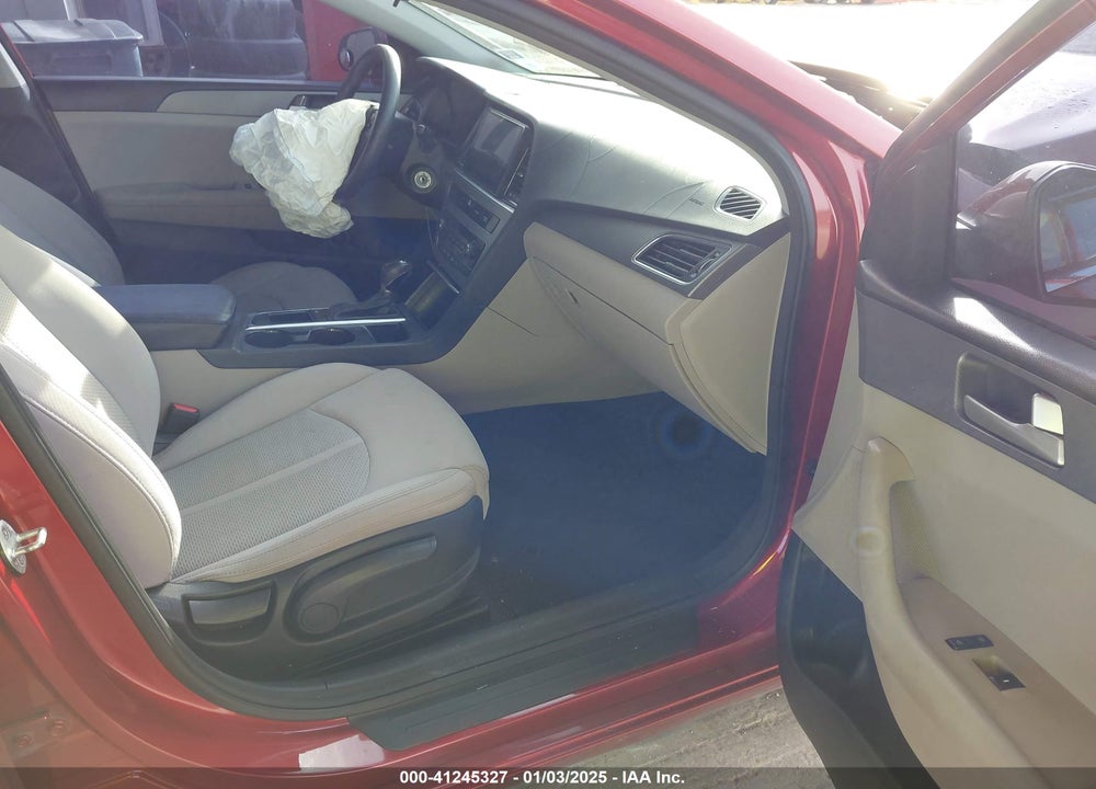 2015 HYUNDAI SONATA VIN: 5NPE24AF3FH123328