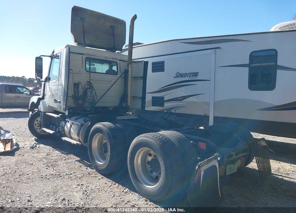 2014 VOLVO VN VNL VIN: 4V4NC9EG8EN168829